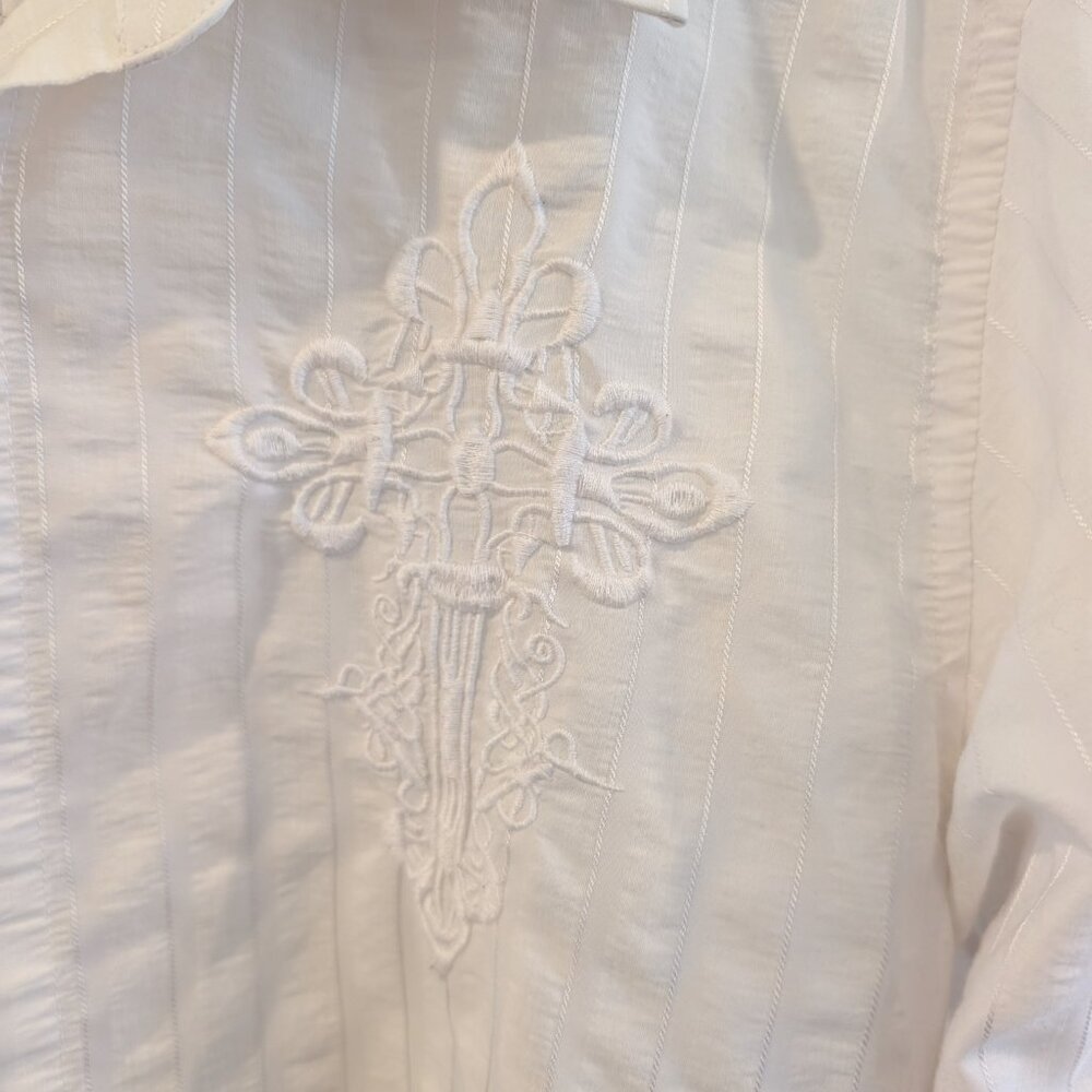 Premium Culture White Embroidered Dress Shirt from Italy - Men's Large - Picture 3 of 4